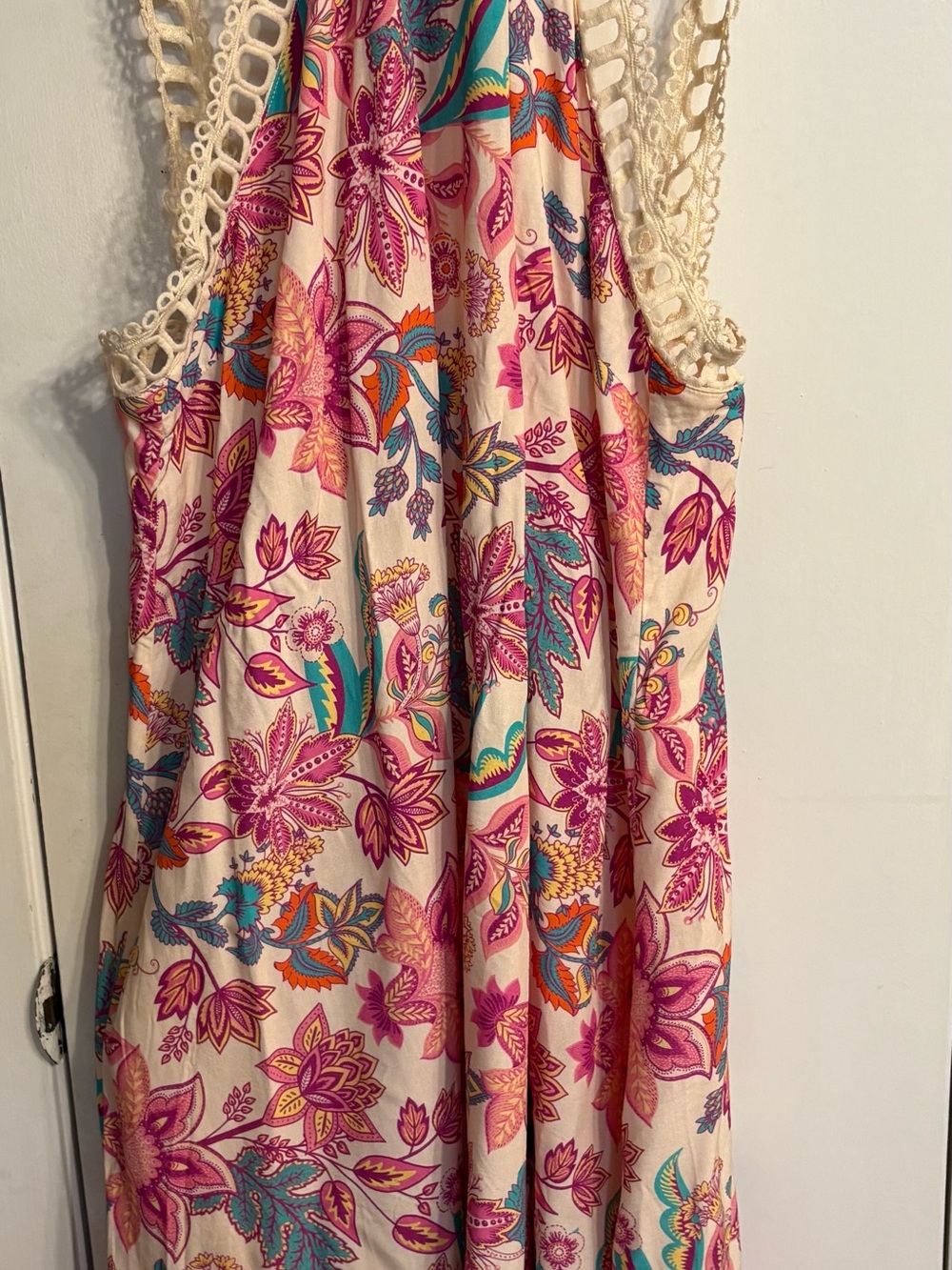 Cupshe Pink Floral Backless Sundress with Cream Crochet Straps